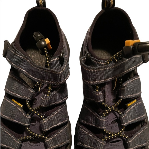 KEEN SHOES - Picture 6 of 7